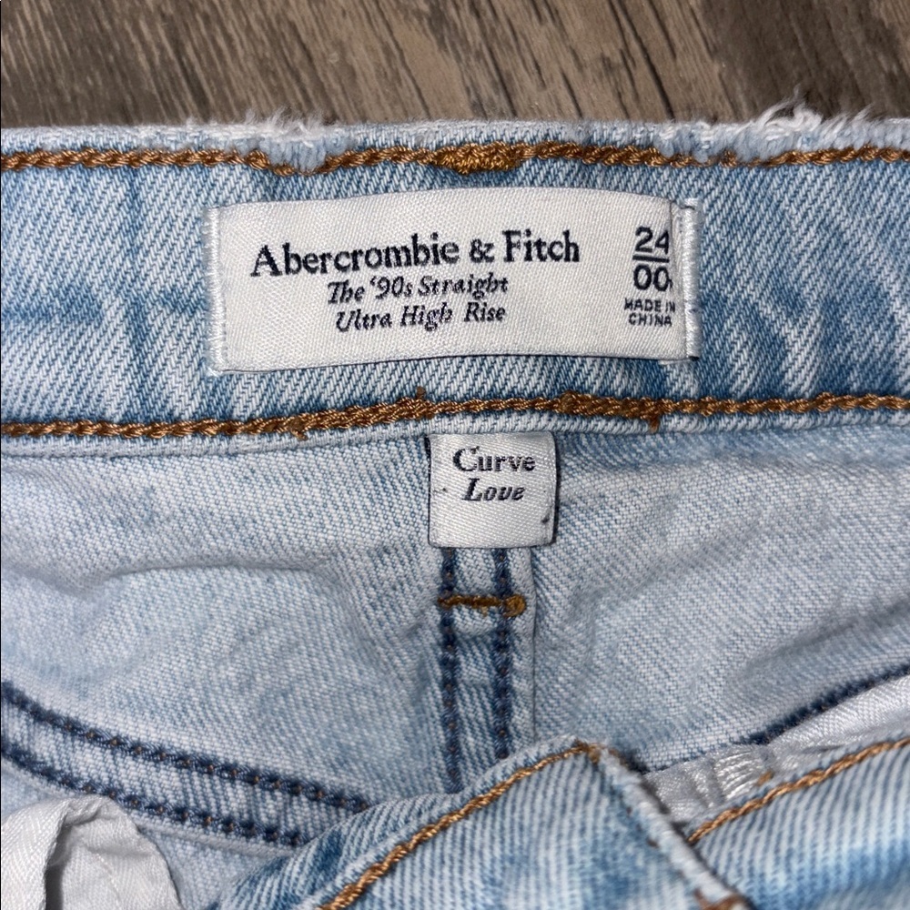 Abercrombie & Fitch Curve Love Ultra High Rise 90s Straight Jean 24 / 00 - Picture 6 of 9